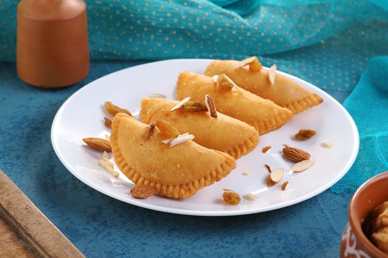Chitale Bandhu Karanji /Gujhiya /Pedakiya/ Purukiya