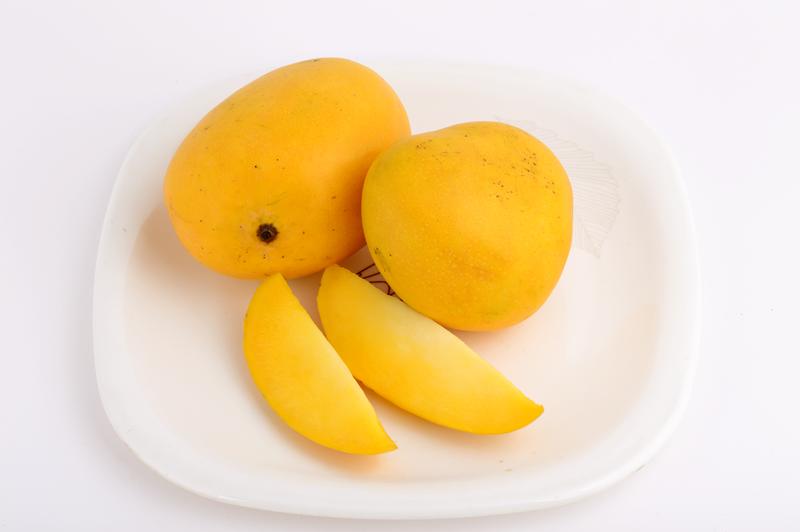 Fresh Indian Alphonso Mangoes
